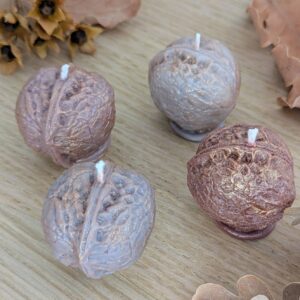 Lot de bougies noix trompe-l'œil en cire de soja avec poussière dorée